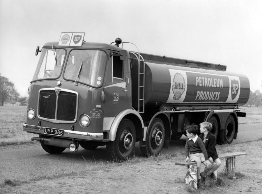  AEC Mammoth Major 8 Mk V Tanker (G8RA) 1959 года  (фото 6 из 11)